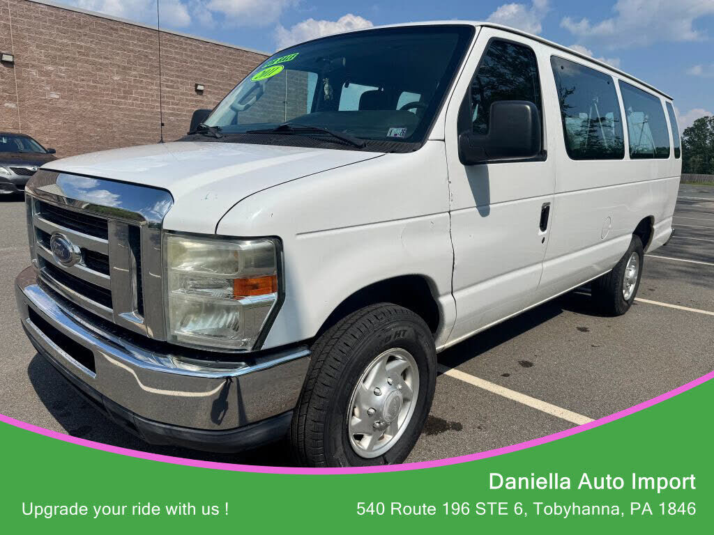 2011 FORD E-350