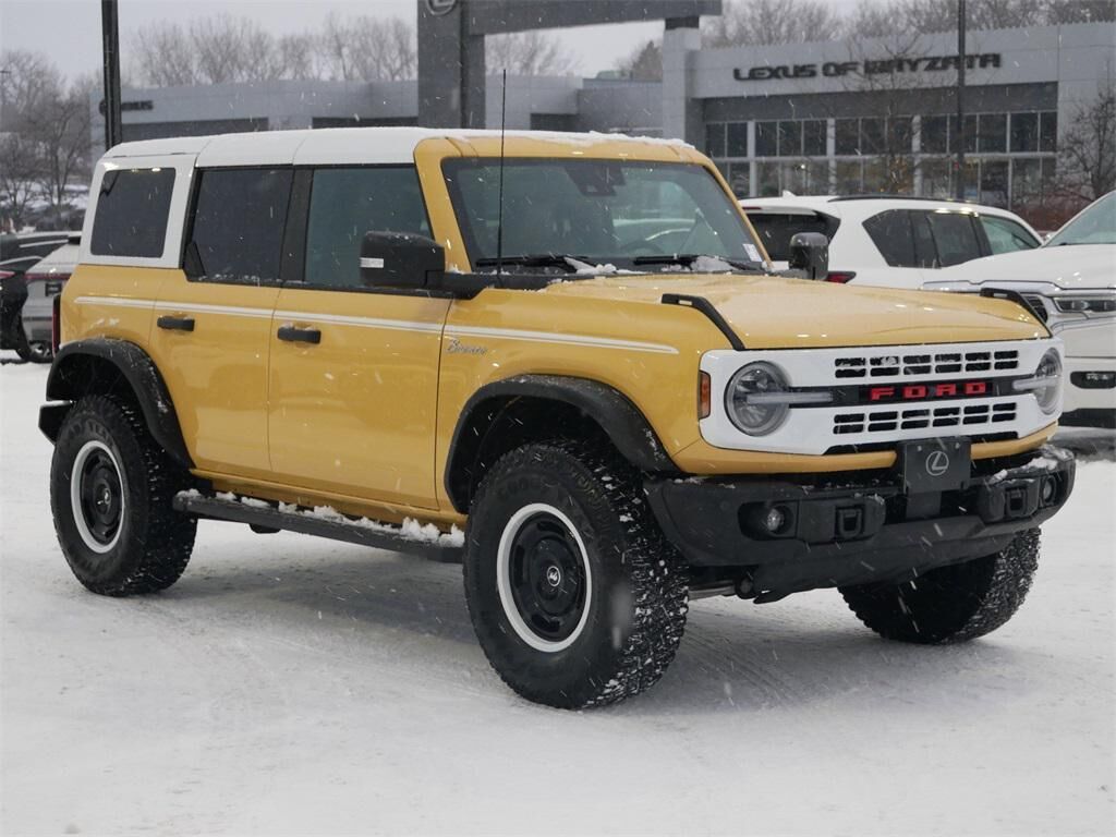 2023 FORD Bronco