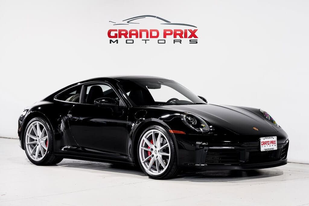 2022 PORSCHE 911