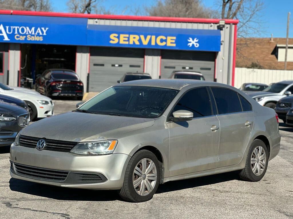 2013 VOLKSWAGEN Jetta