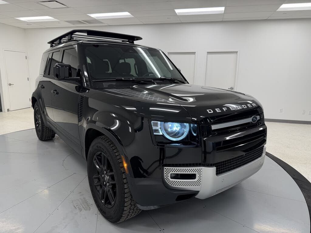 2025 LAND ROVER Defender