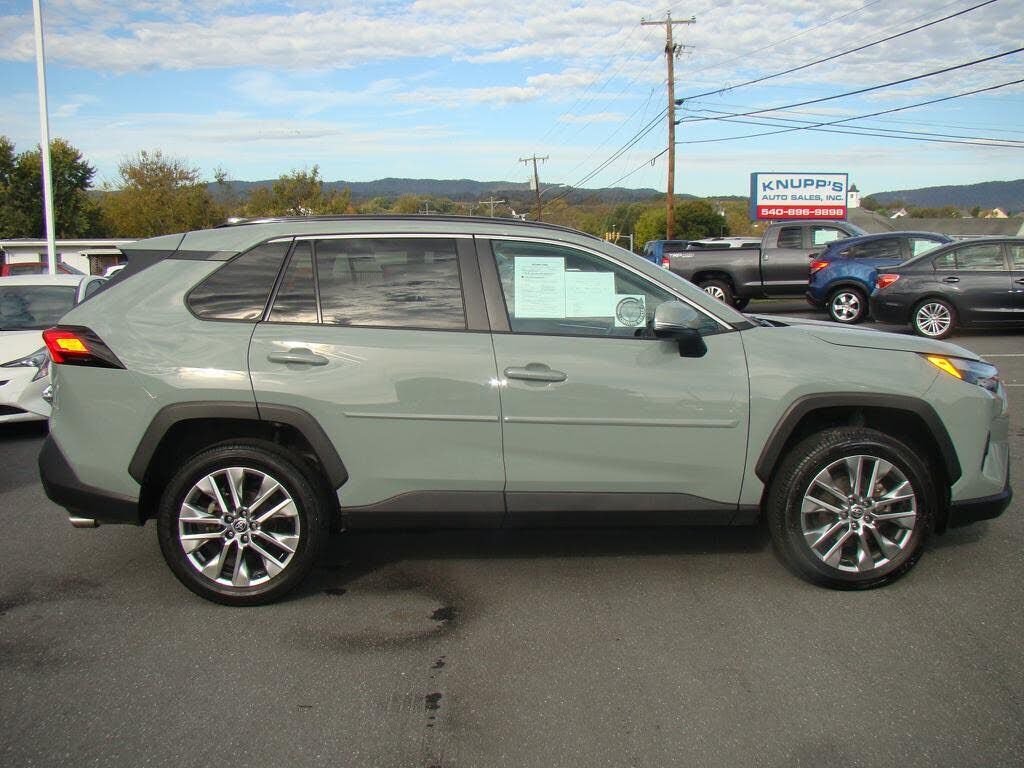 2022 TOYOTA RAV4