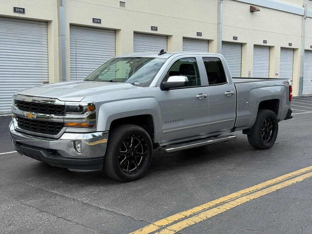 2018 CHEVROLET Silverado