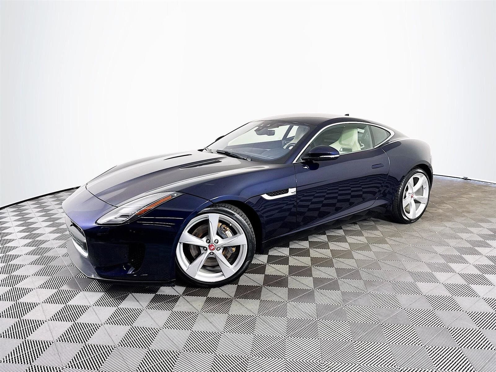2020 JAGUAR F-Type