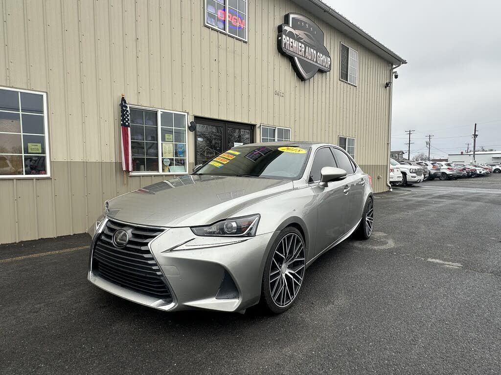 2018 LEXUS IS
