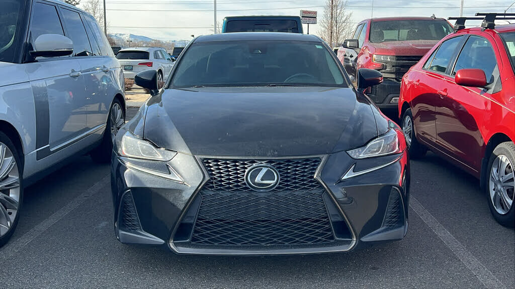 2020 Lexus IS