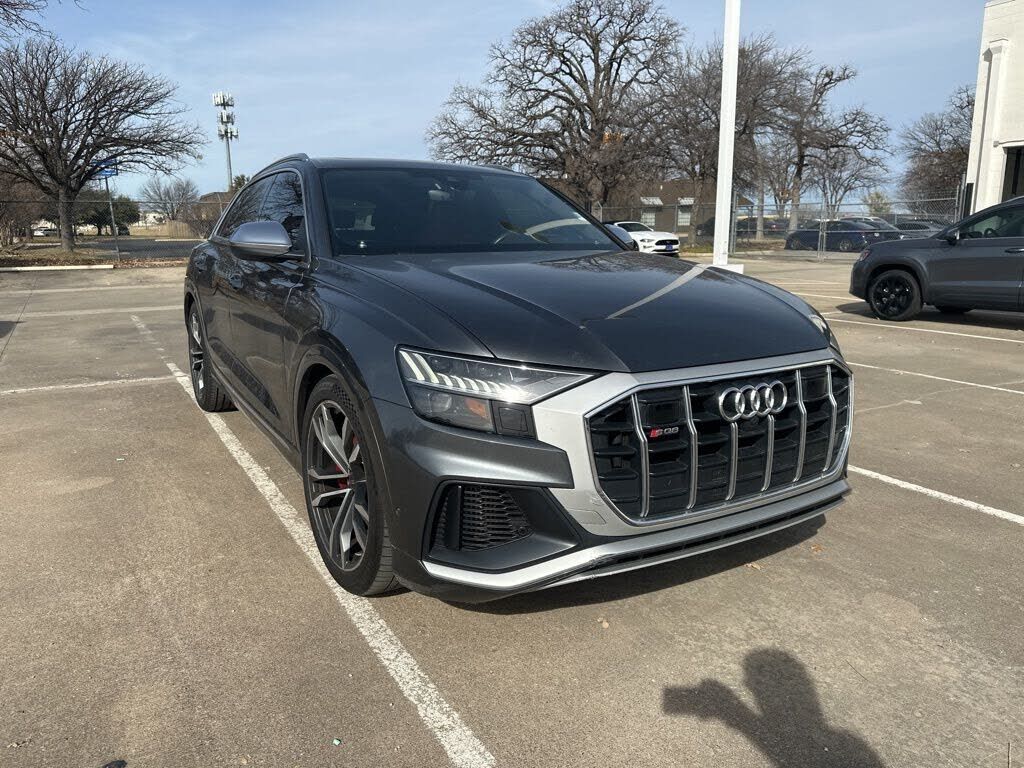 2022 AUDI SQ8