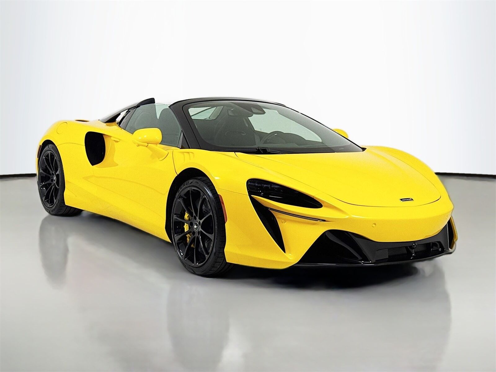 2026 MCLAREN ARTURA