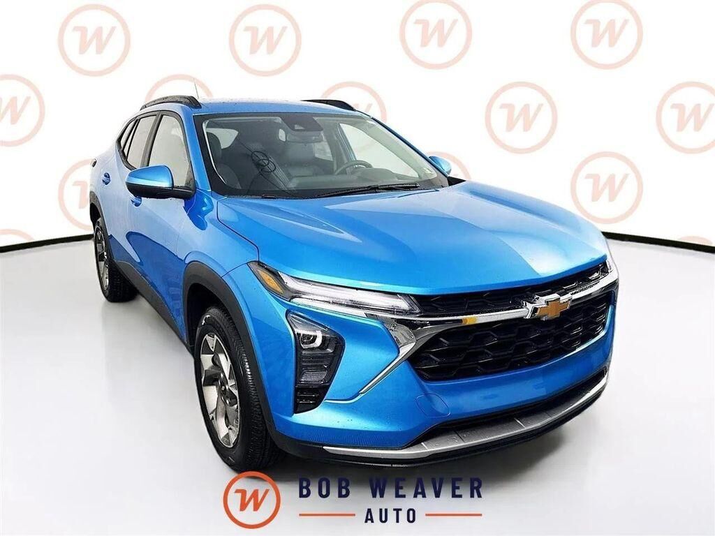2026 CHEVROLET Trax