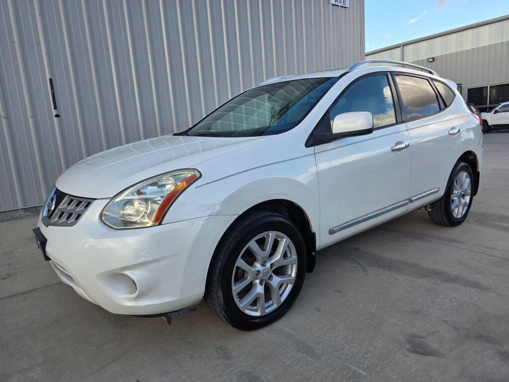 2011 NISSAN Rogue