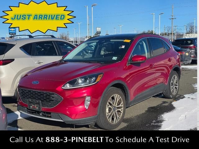 2021 FORD Escape