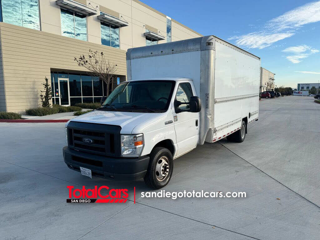 2018 FORD E-350