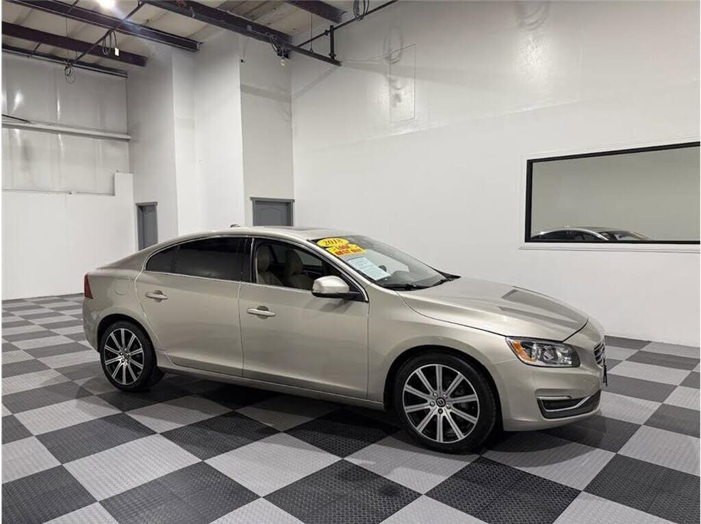 2018 VOLVO S60