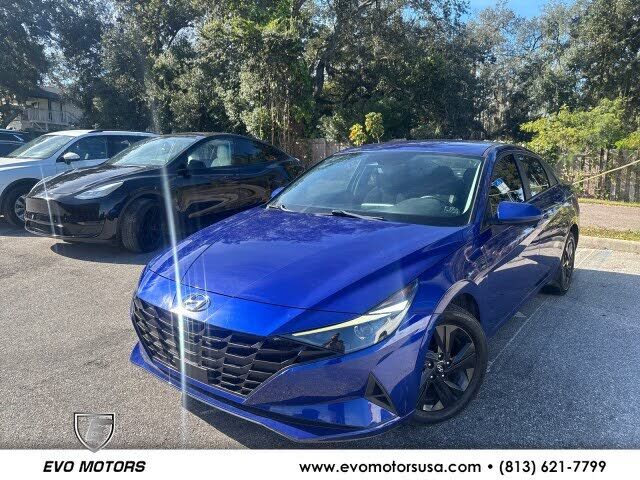 2021 HYUNDAI Elantra