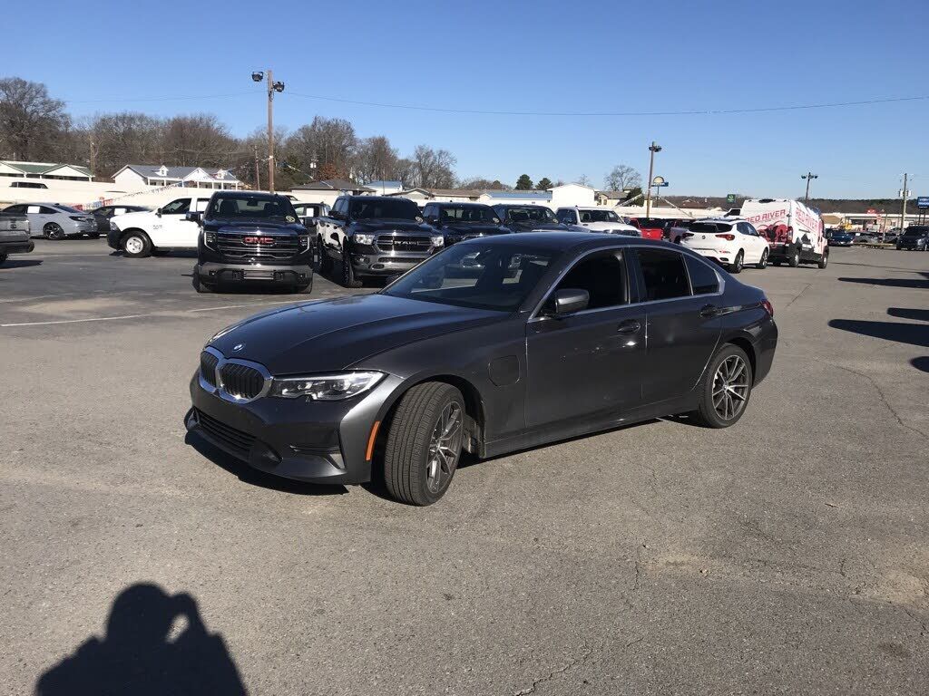 2022 BMW 330e