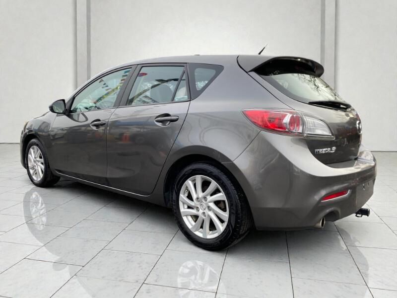 2012 MAZDA Mazda3