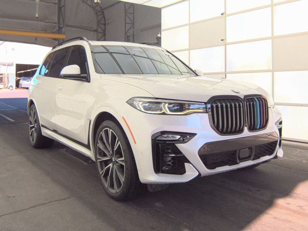 2022 BMW X7