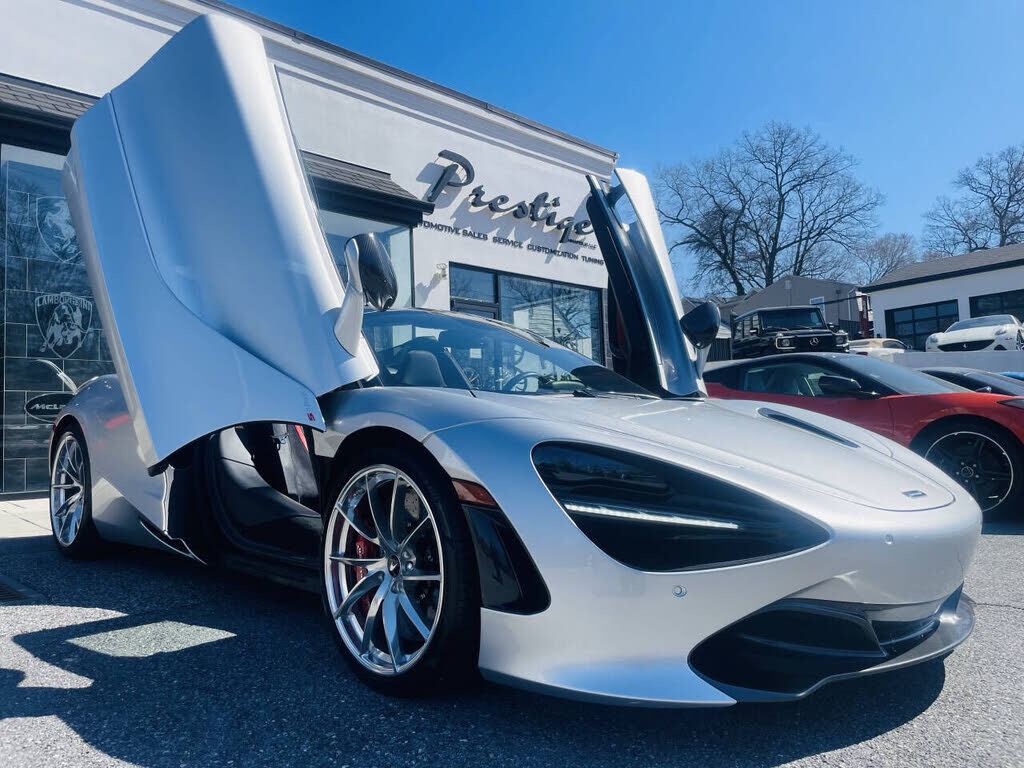 2020 MCLAREN 720S