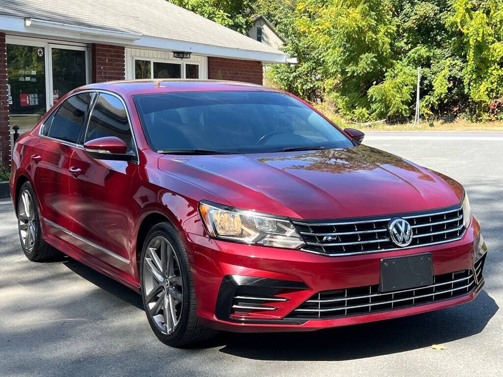 2016 VOLKSWAGEN Passat