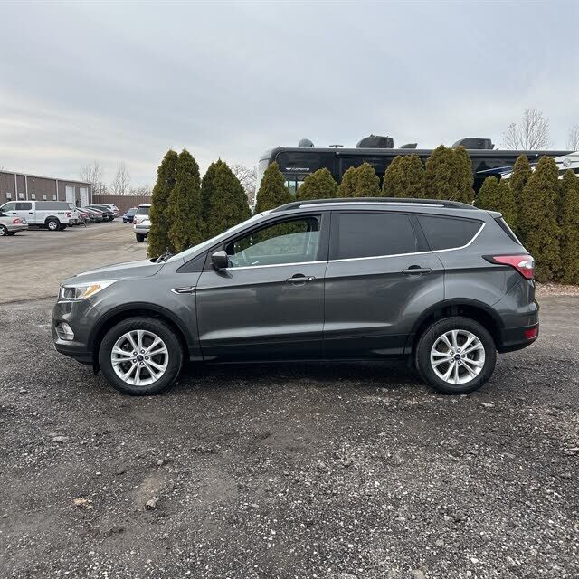 2018 FORD Escape