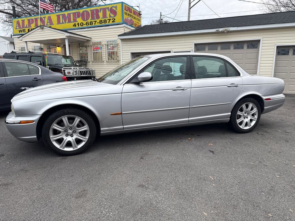 2004 JAGUAR XJ