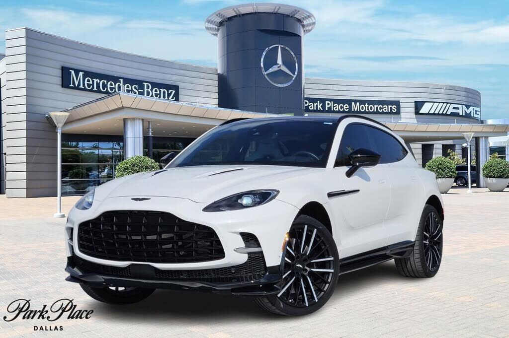 2023 ASTON MARTIN DBX