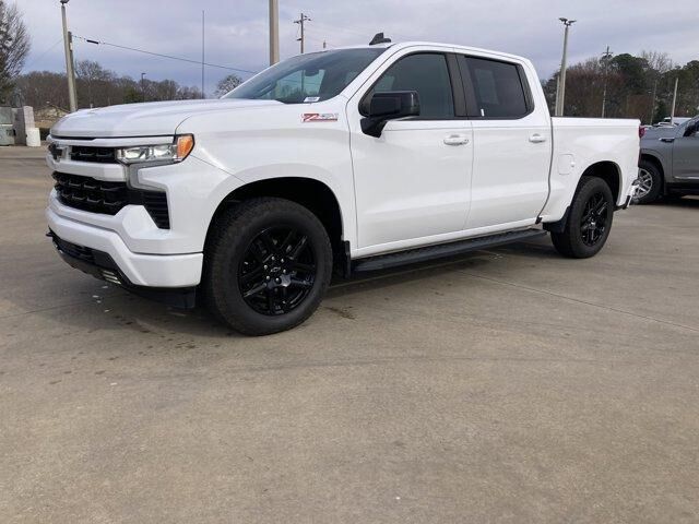 2023 CHEVROLET Silverado