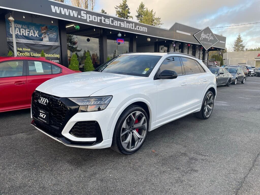 2022 AUDI RS Q8