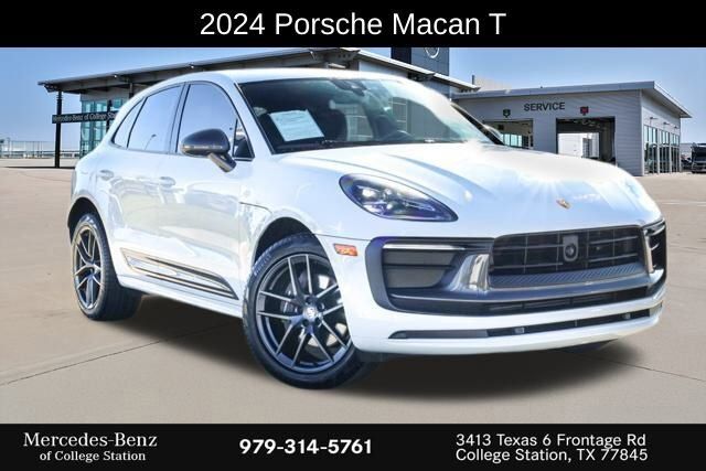 2024 PORSCHE Macan