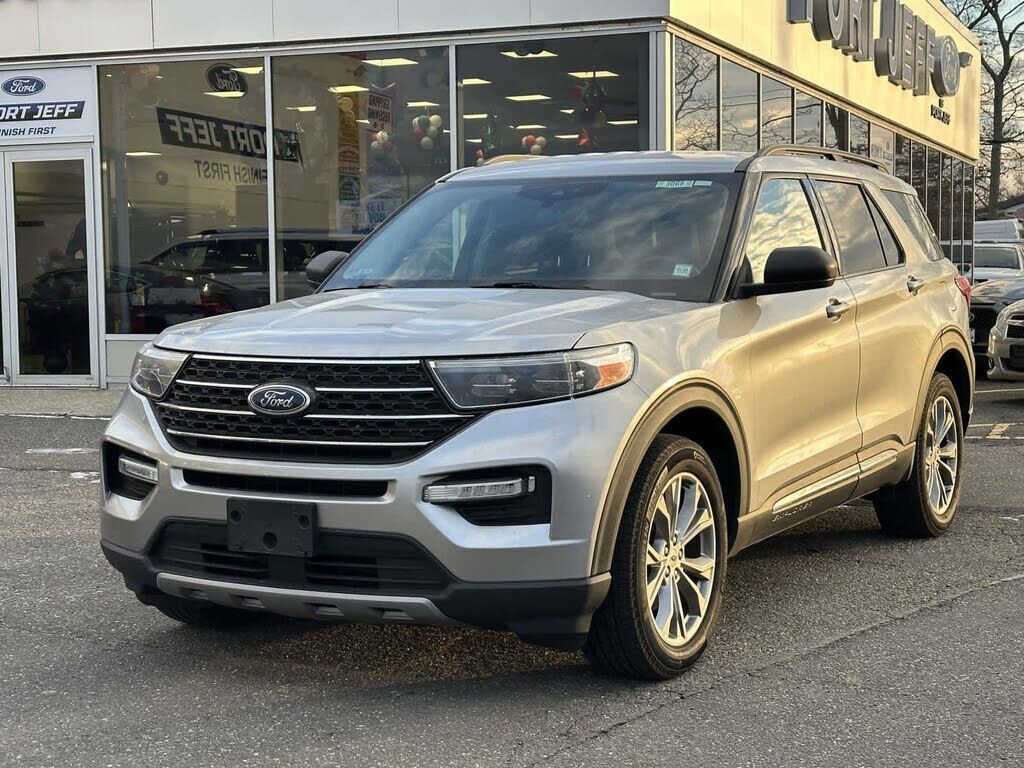 2022 FORD Explorer