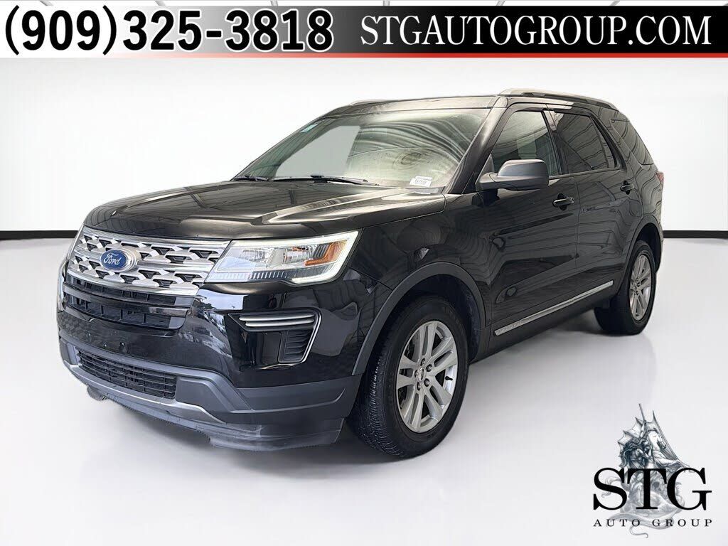 2018 FORD Explorer