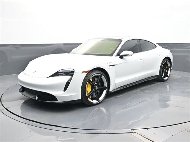2020 PORSCHE Taycan