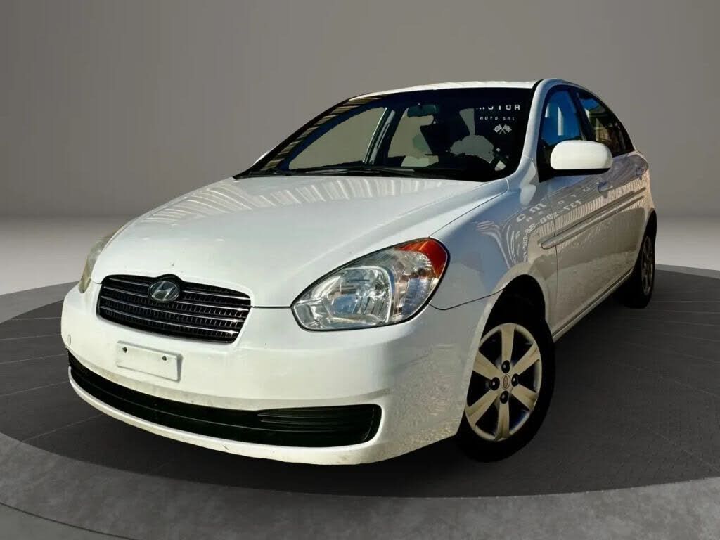 2011 HYUNDAI Accent