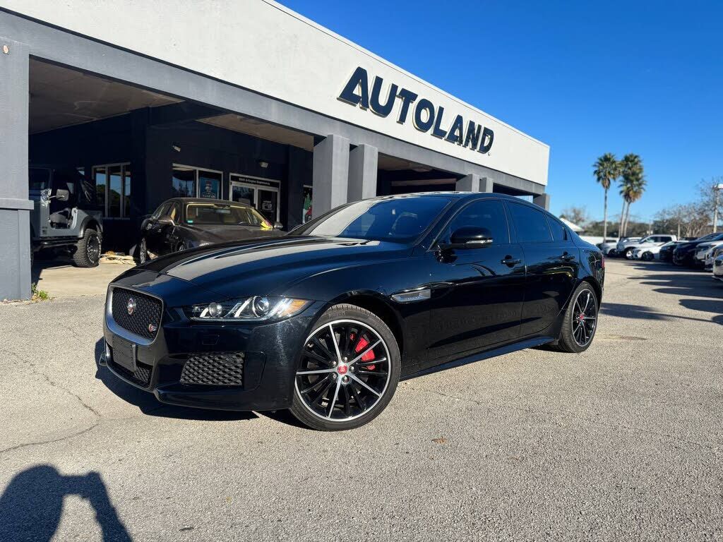 2018 JAGUAR XE