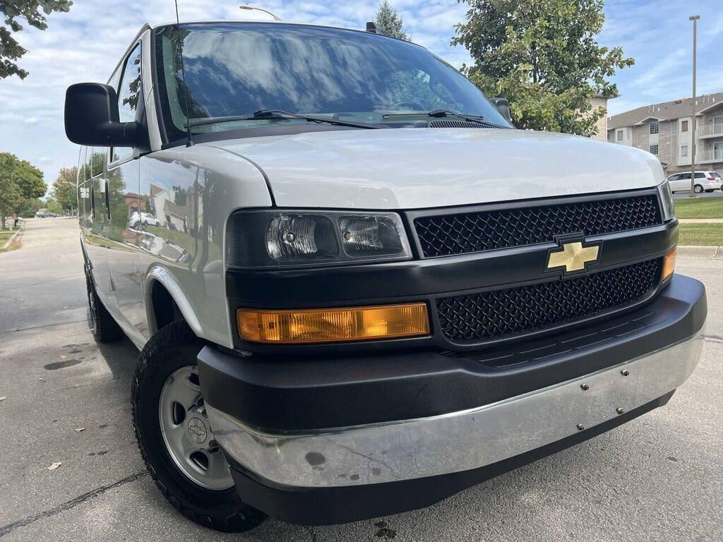 2019 CHEVROLET Express