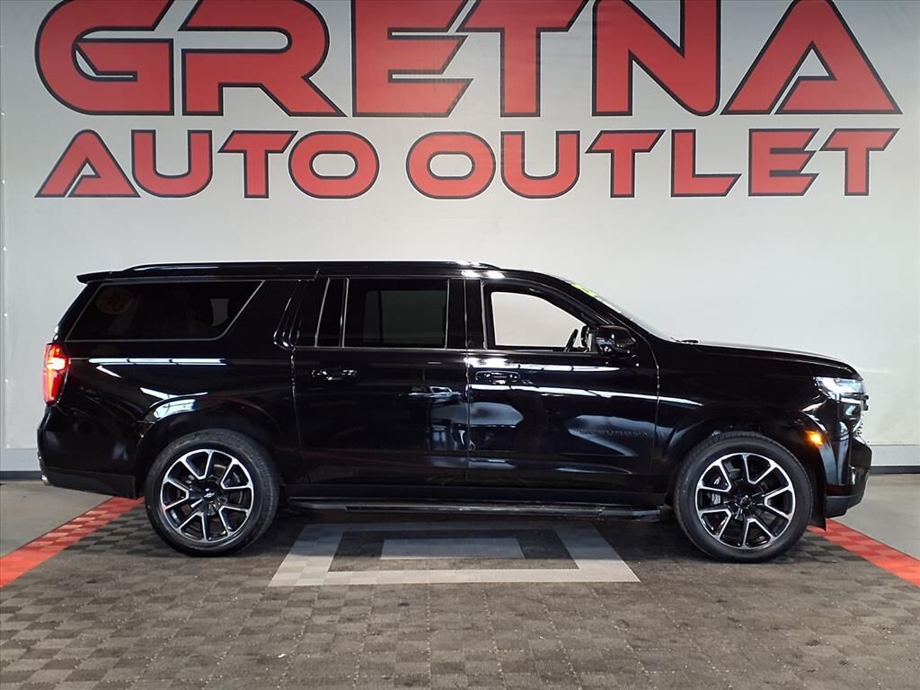 2022 CHEVROLET Suburban