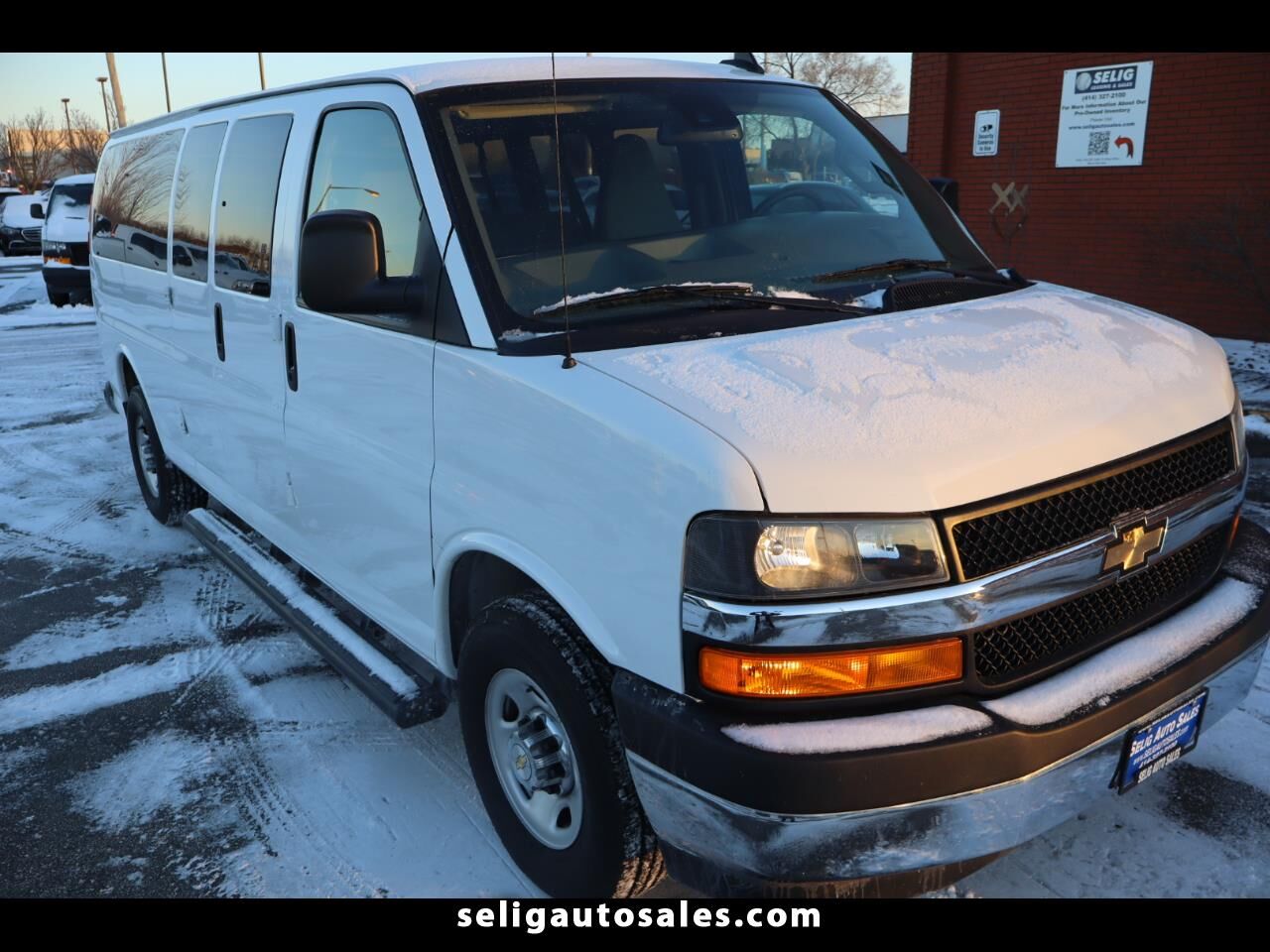 2024 CHEVROLET Express