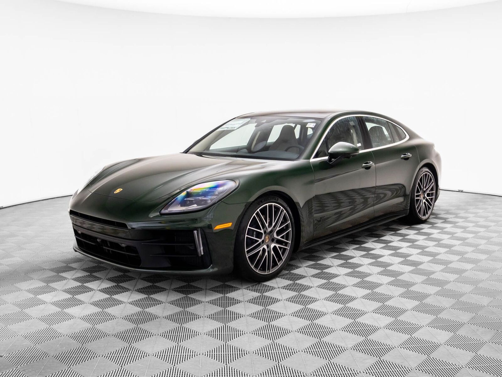 2026 PORSCHE Panamera