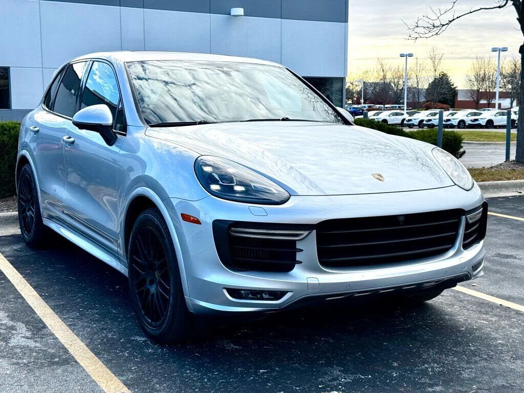 2018 PORSCHE Cayenne