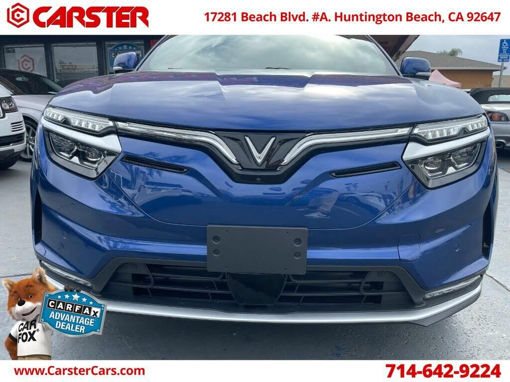 2023 VINFAST VF 8
