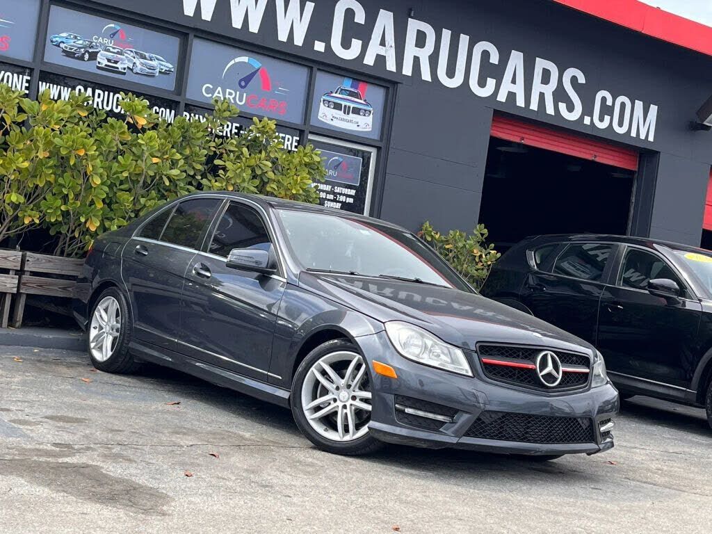 2013 MERCEDES-BENZ C-Class