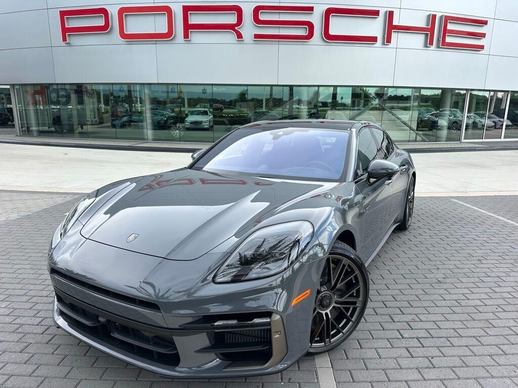 2025 PORSCHE Panamera