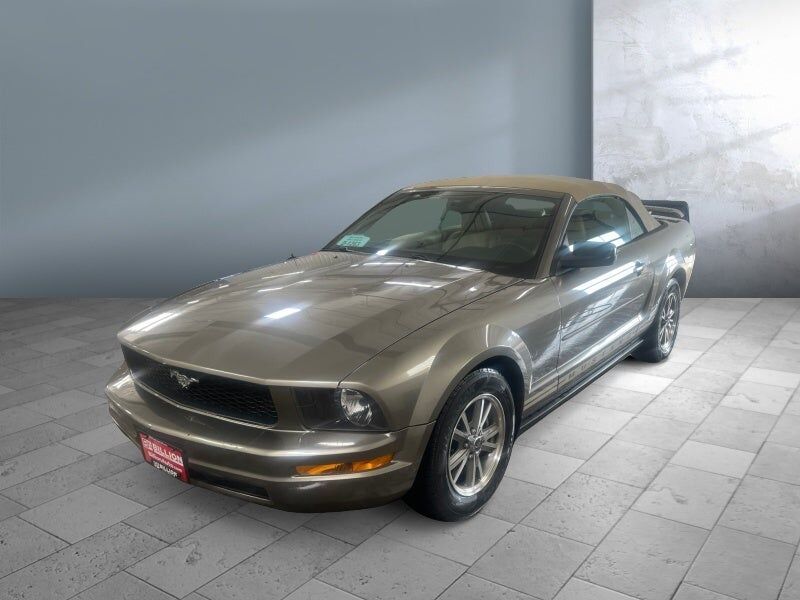 2005 FORD Mustang
