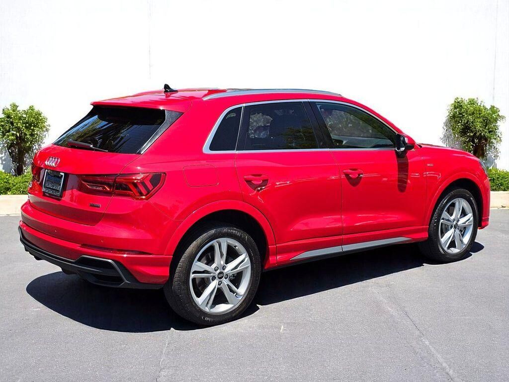 2023 Audi Q3