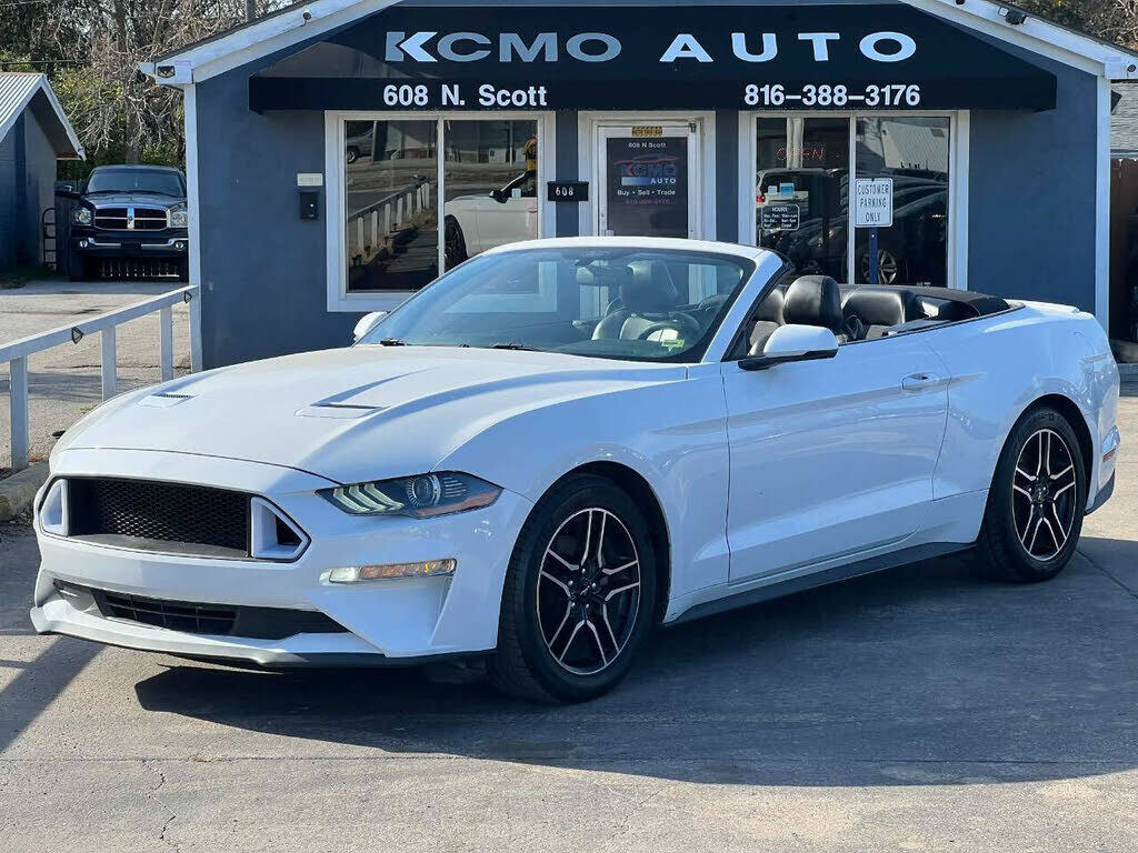 2020 FORD Mustang