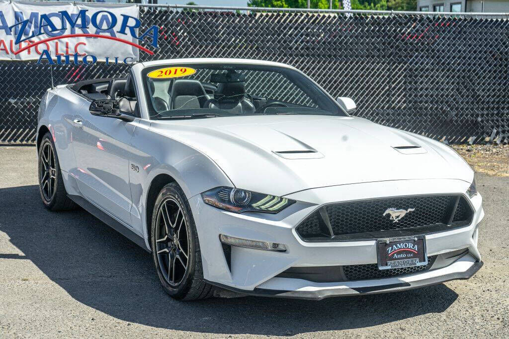 2019 FORD Mustang