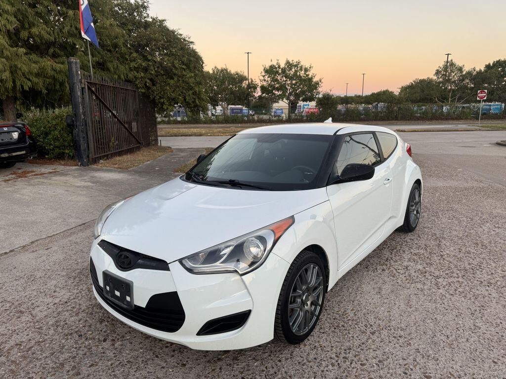 Hyundai Veloster