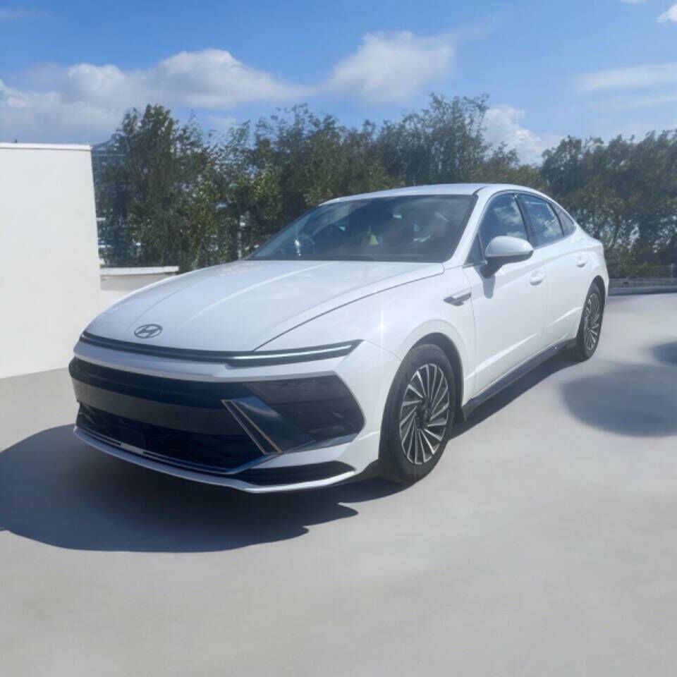 2025 HYUNDAI Sonata