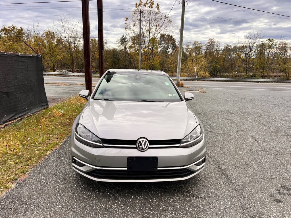 2019 VOLKSWAGEN Golf