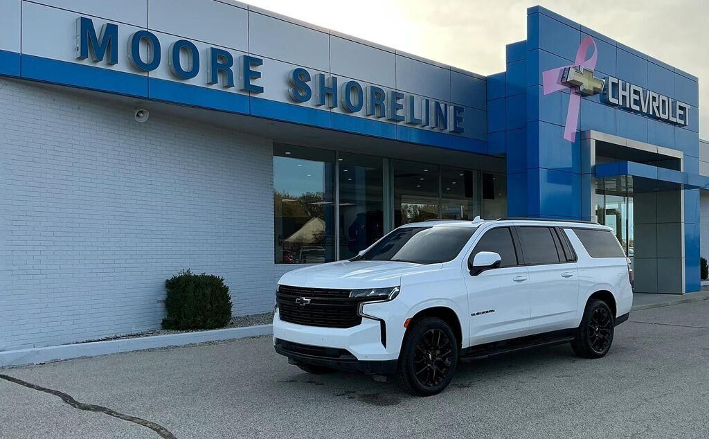 2023 CHEVROLET Suburban